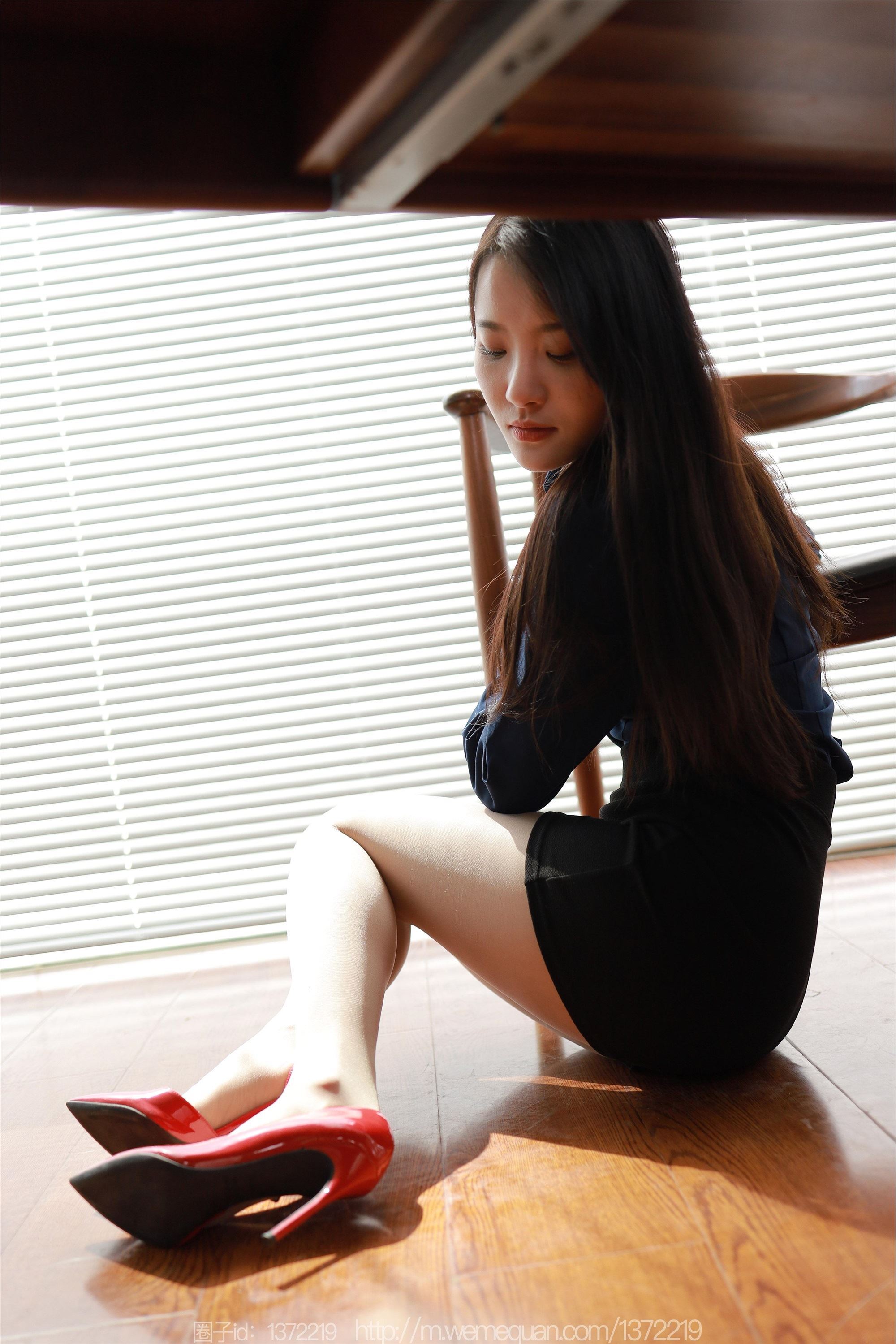 IESS异思趣向  2023.03.05 丝享家 1381 婉萍《晒晒太阳》